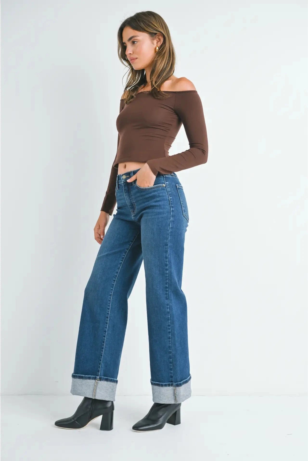 Kaya Cuffed Jeans