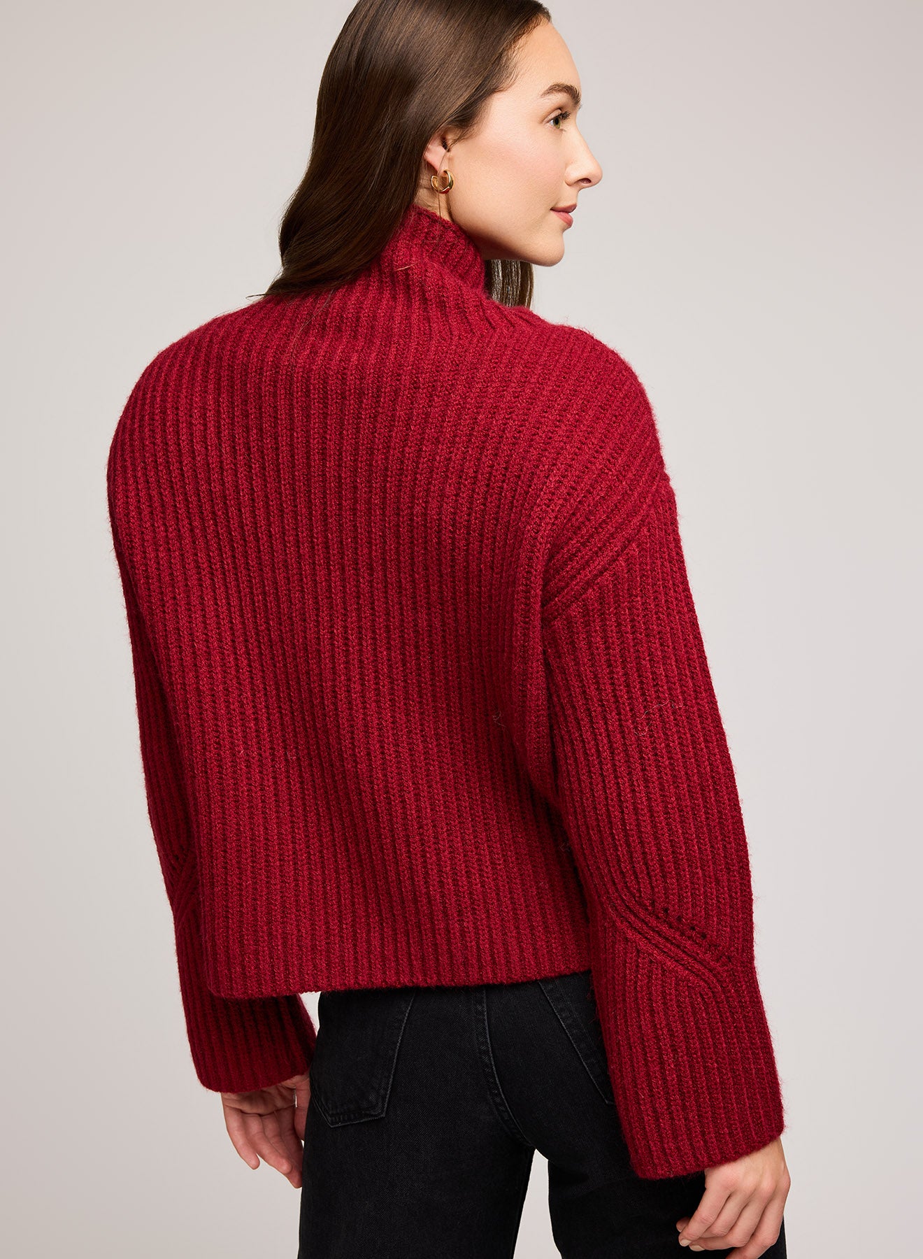 Marlow Turtle Neck