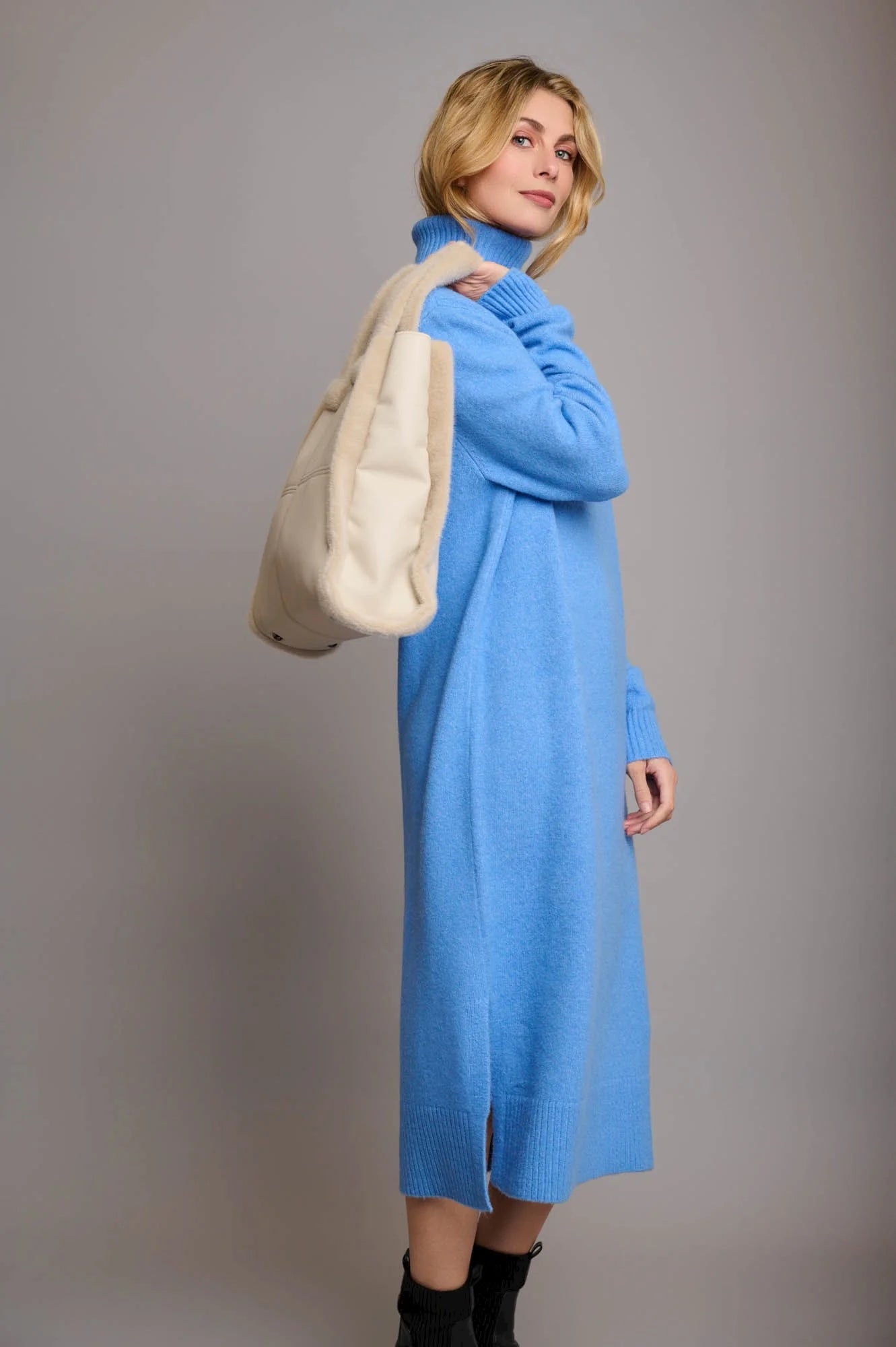 Jasmine Big Shopper