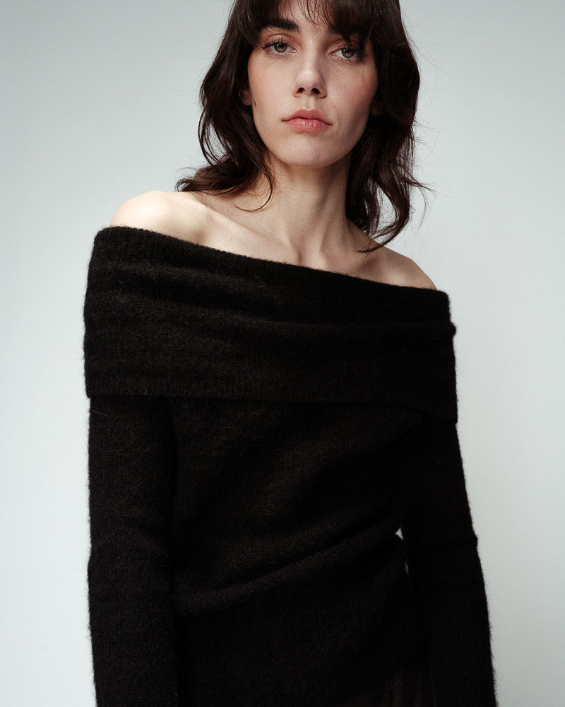 Oranger Sweater