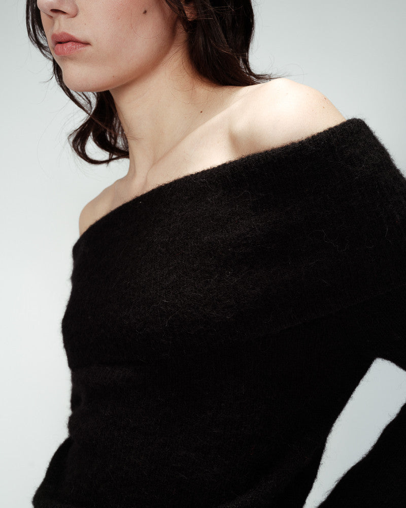 Oranger Sweater