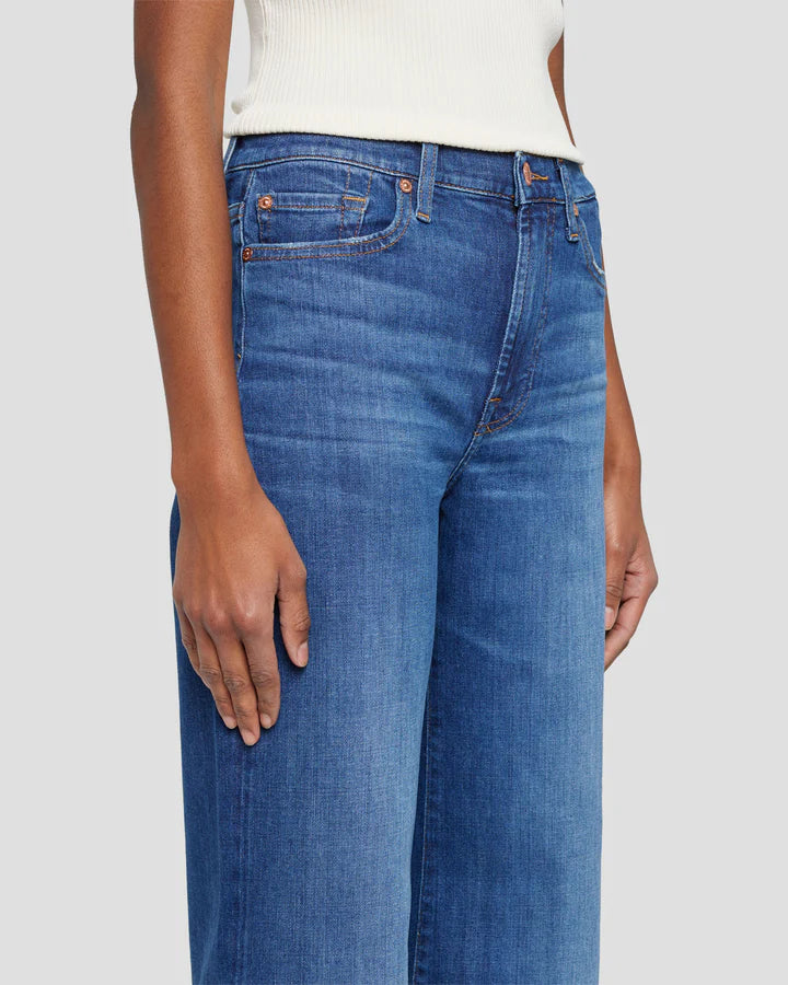 Ultra High Rise Cropped Jo Jeans