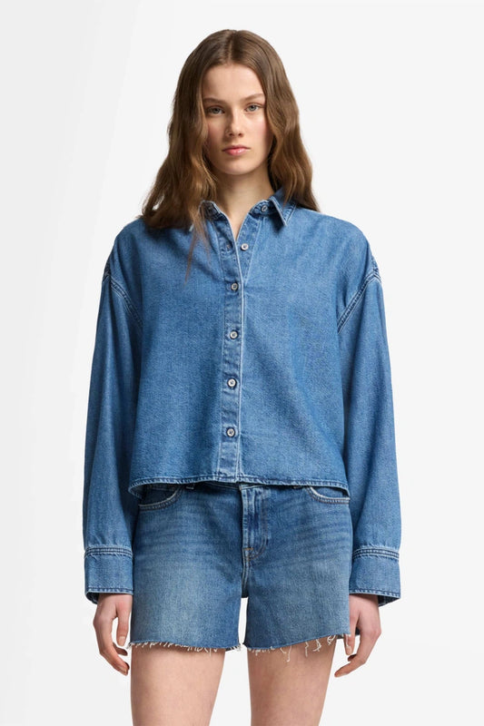Weightless Nina Cropped Shirt